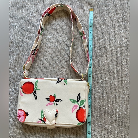 Cath Kidston Pomegranate The Everything Cross Body Bag Cream - Picture 4 of 9